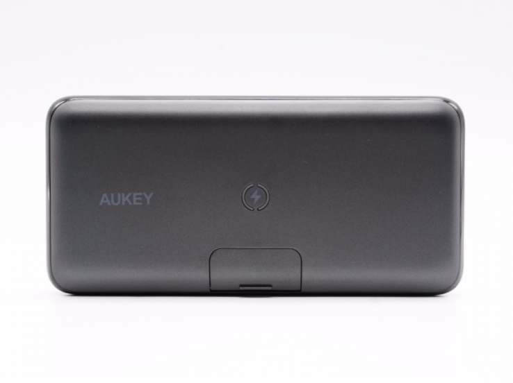 AUKEY傲基20000mAh無線充移動(dòng)電源PB-WL03